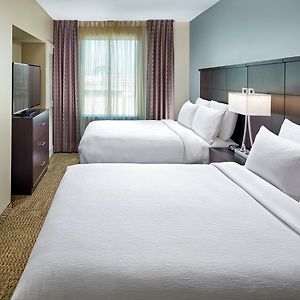One-Bedroom Queen Suite Hearing accessible